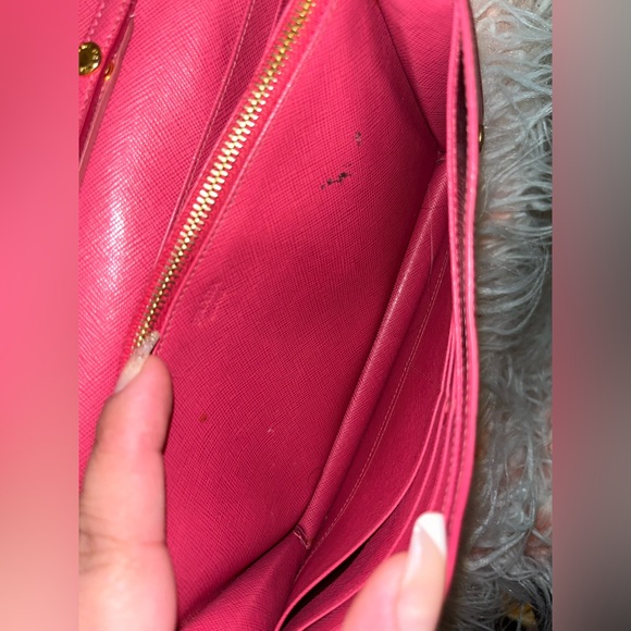 Authentic Prada Saffiano Wallet/Crossbody purse. - Picture 4 of 11